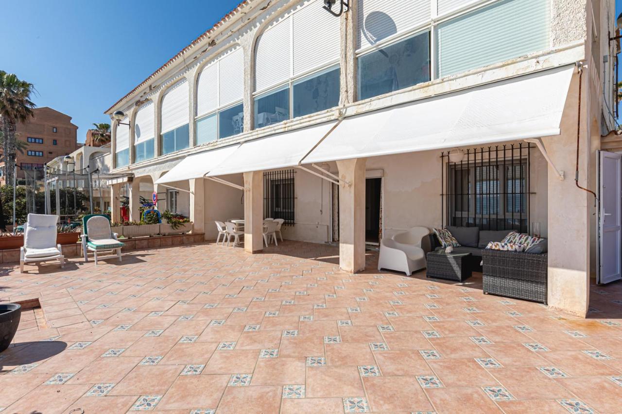 אליקאנטה Beachfront Bliss: Apartamento A Pie De Playa מראה חיצוני תמונה