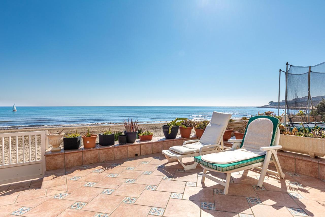 אליקאנטה Beachfront Bliss: Apartamento A Pie De Playa מראה חיצוני תמונה