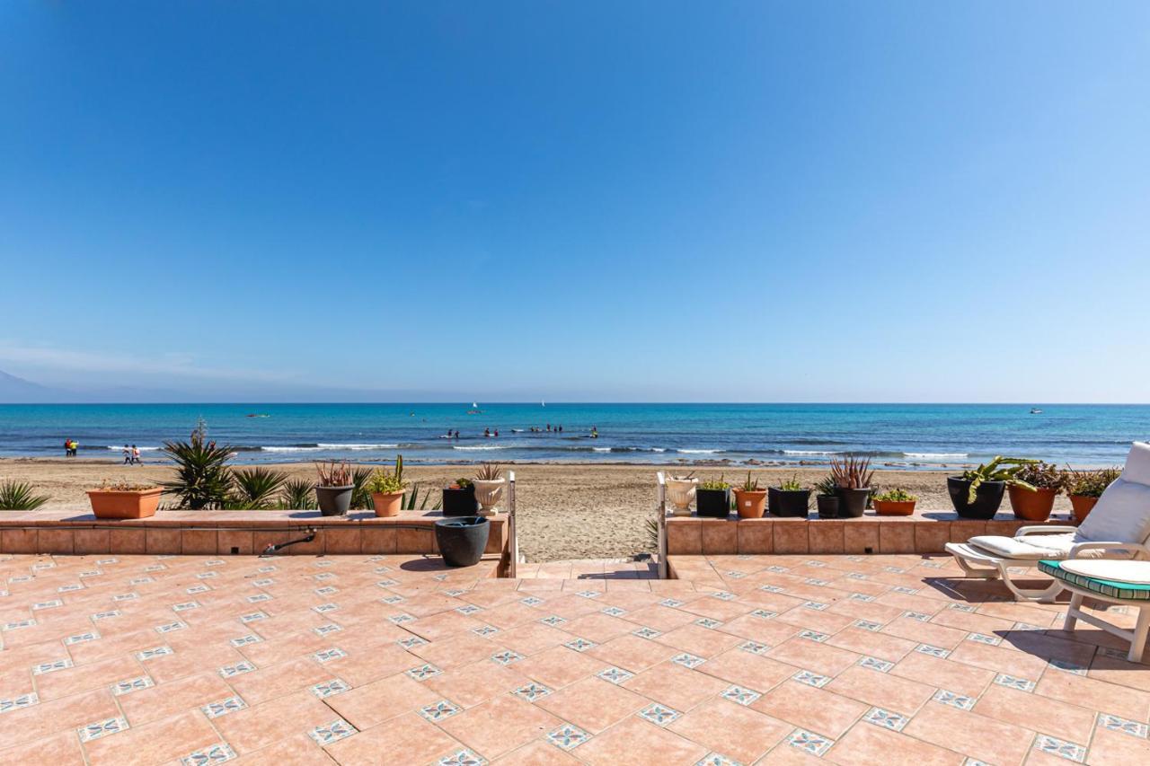 אליקאנטה Beachfront Bliss: Apartamento A Pie De Playa מראה חיצוני תמונה