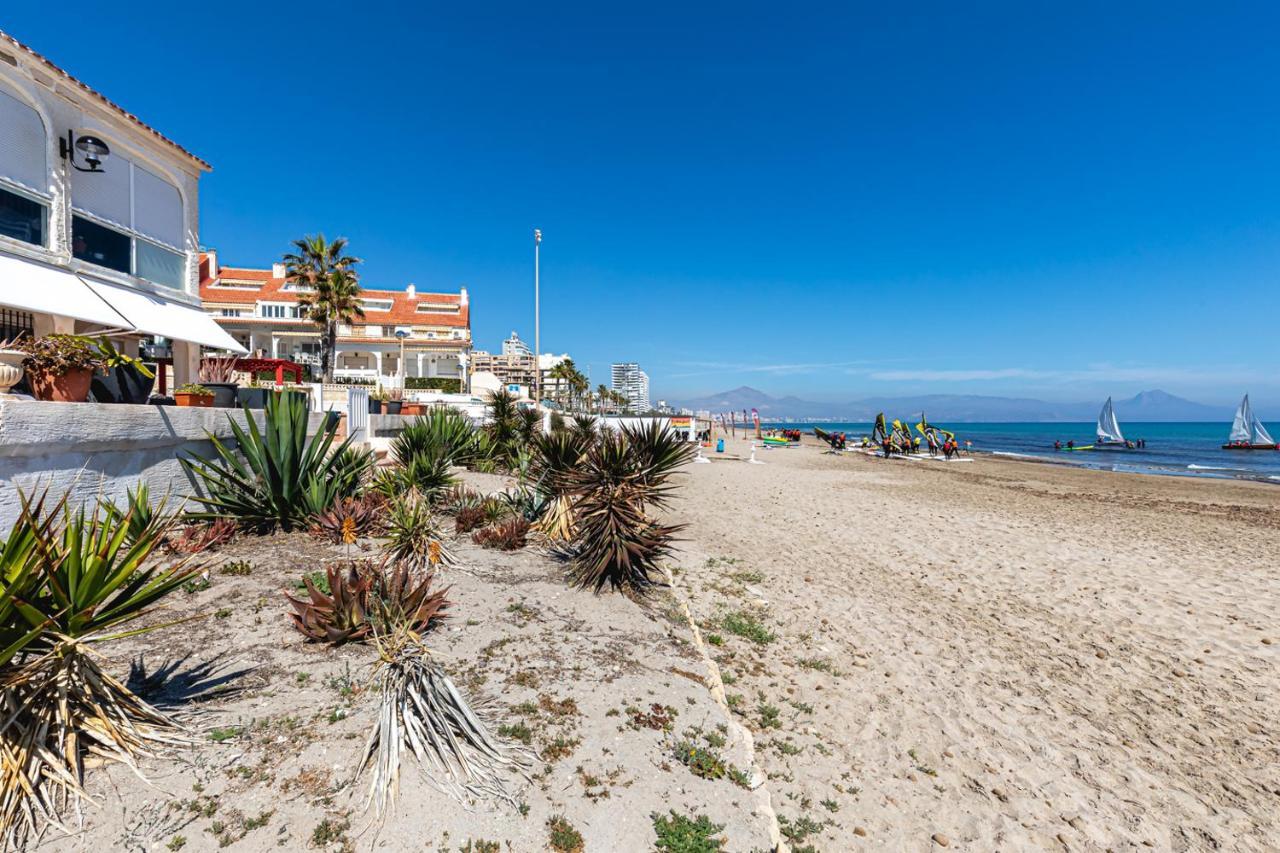 אליקאנטה Beachfront Bliss: Apartamento A Pie De Playa מראה חיצוני תמונה