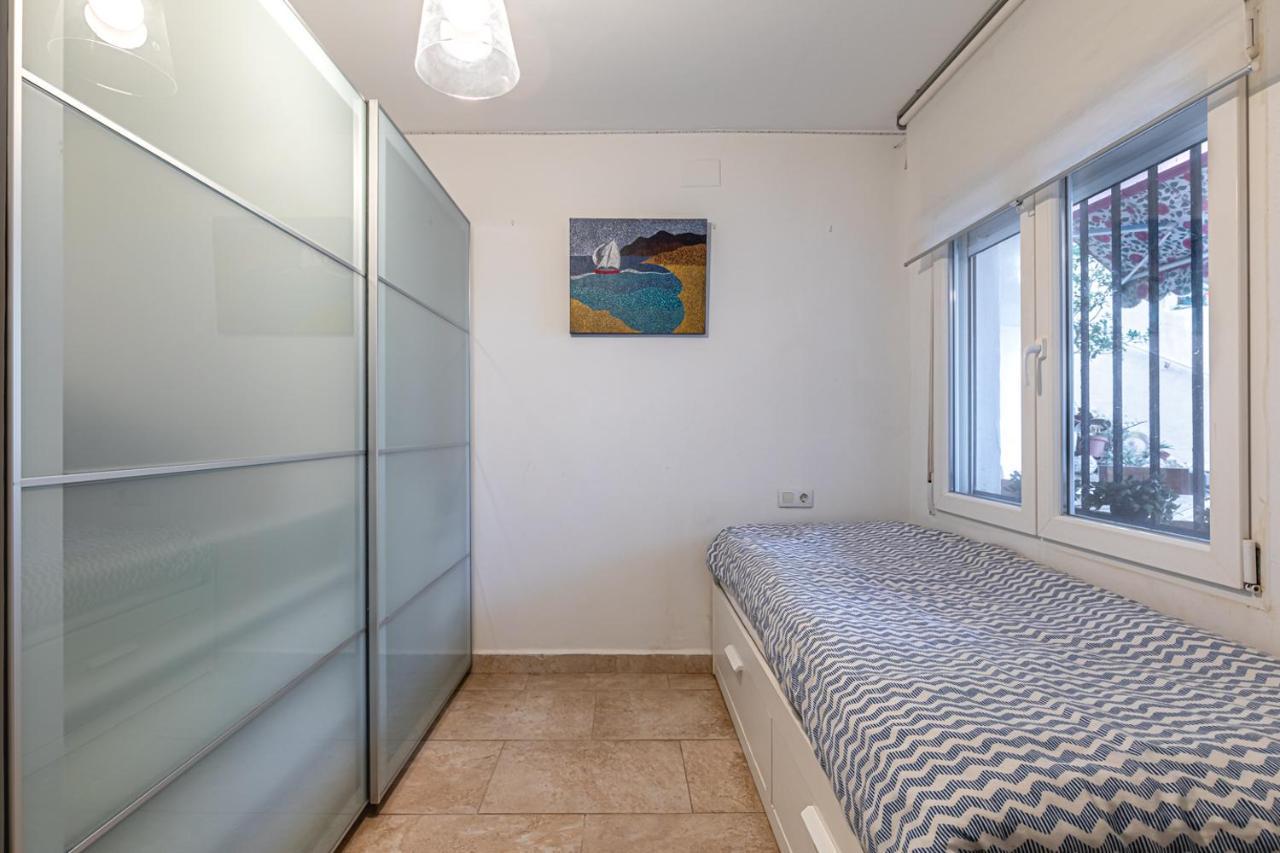אליקאנטה Beachfront Bliss: Apartamento A Pie De Playa מראה חיצוני תמונה