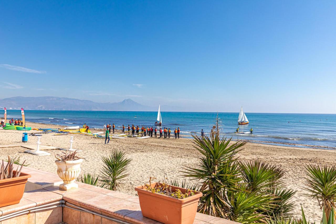 אליקאנטה Beachfront Bliss: Apartamento A Pie De Playa מראה חיצוני תמונה